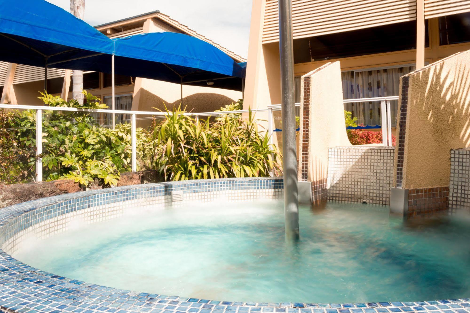 Oasis Beach Motel Taupo Exterior foto